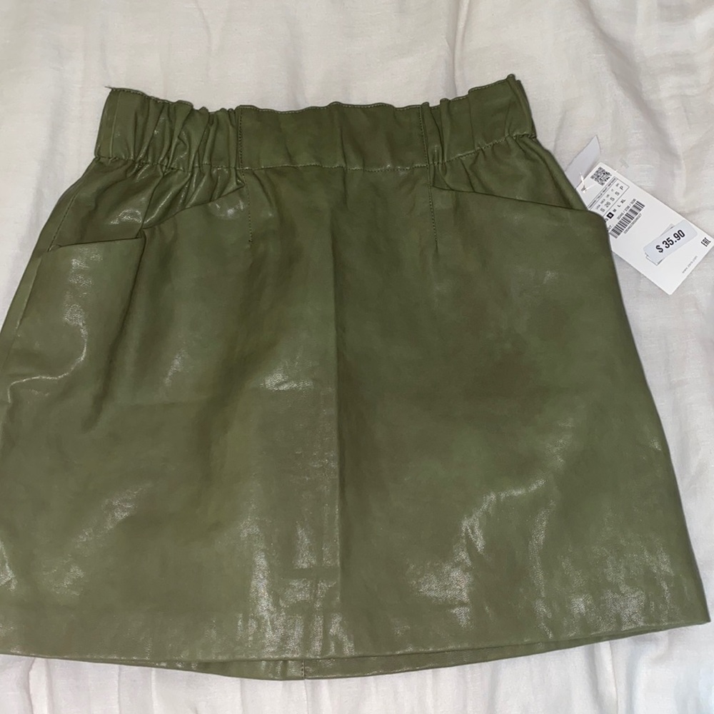 Zara Basics leather skirt!